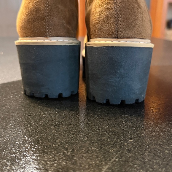 Dolce Vita Tan Suede Ankle Boots - Picture 2 of 5